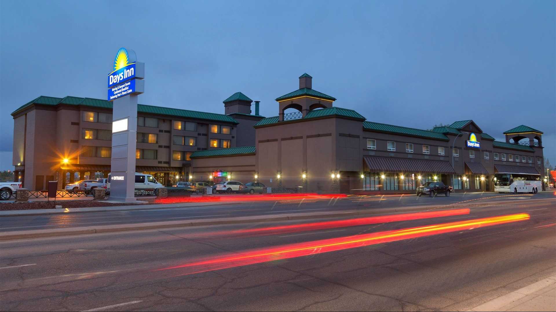 Days Inn By Wyndham Calgary South Exterior foto